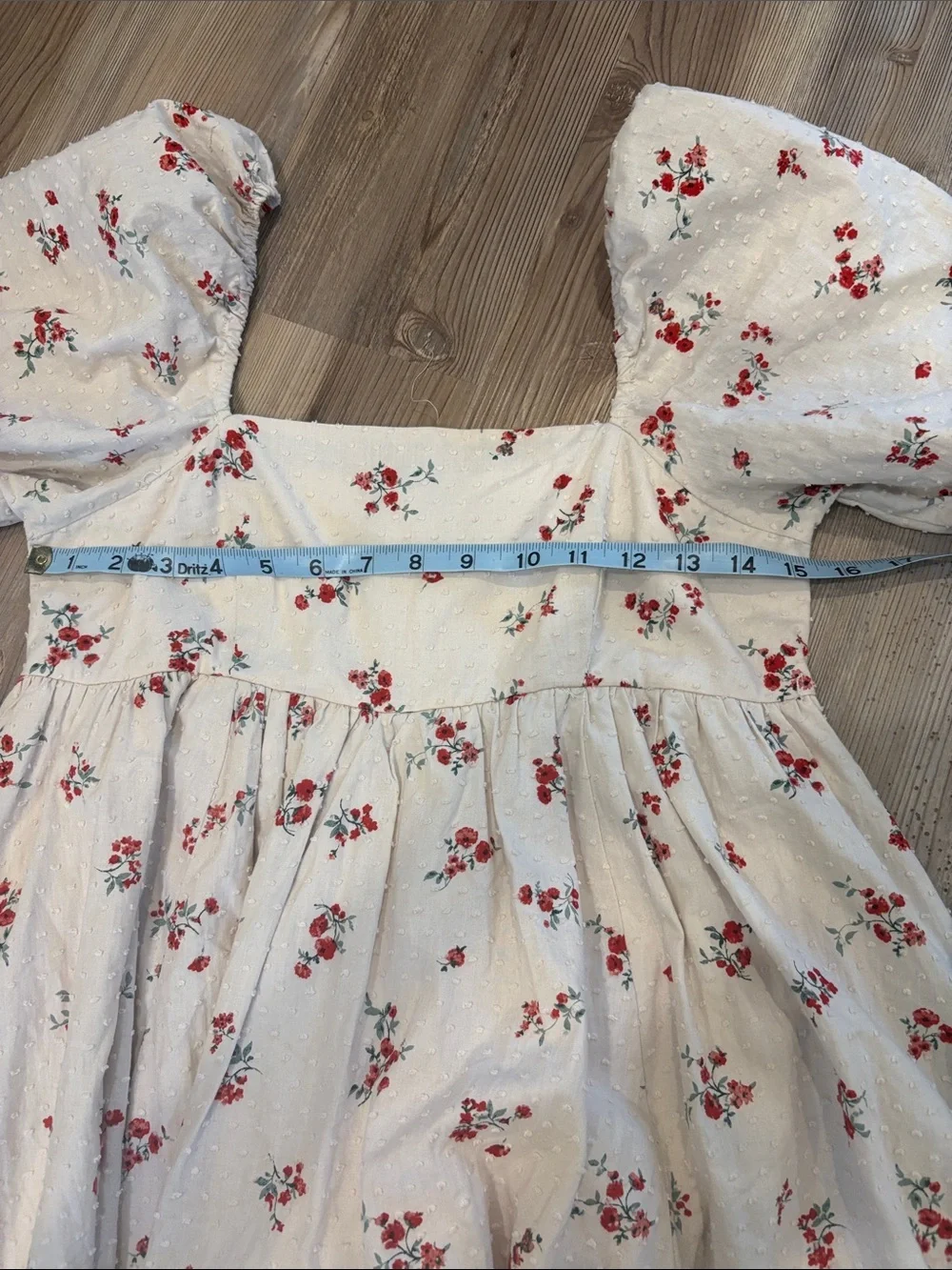Altard State square neckline